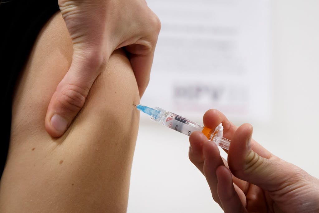 FHM: Great benefit to vaccinate men against HPV too
