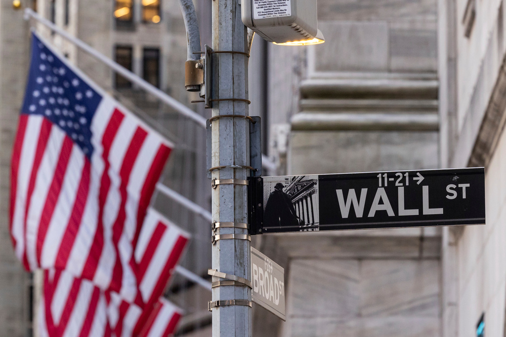 Tech giants lifted Wall Street