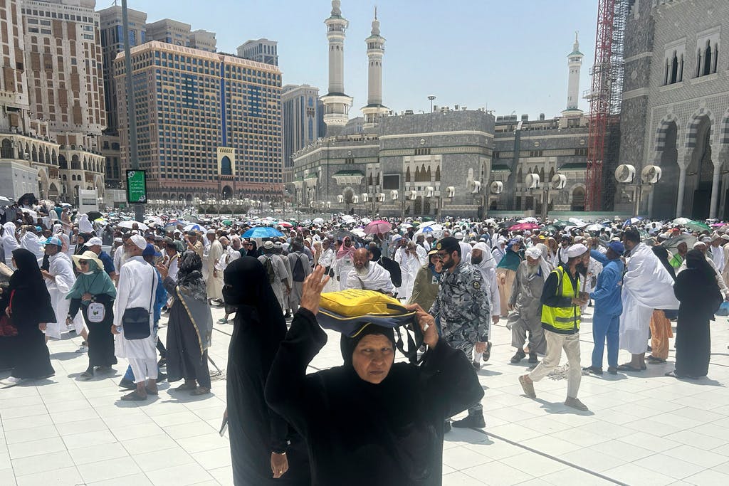 War casts a shadow over the Hajj – but protests are forbidden