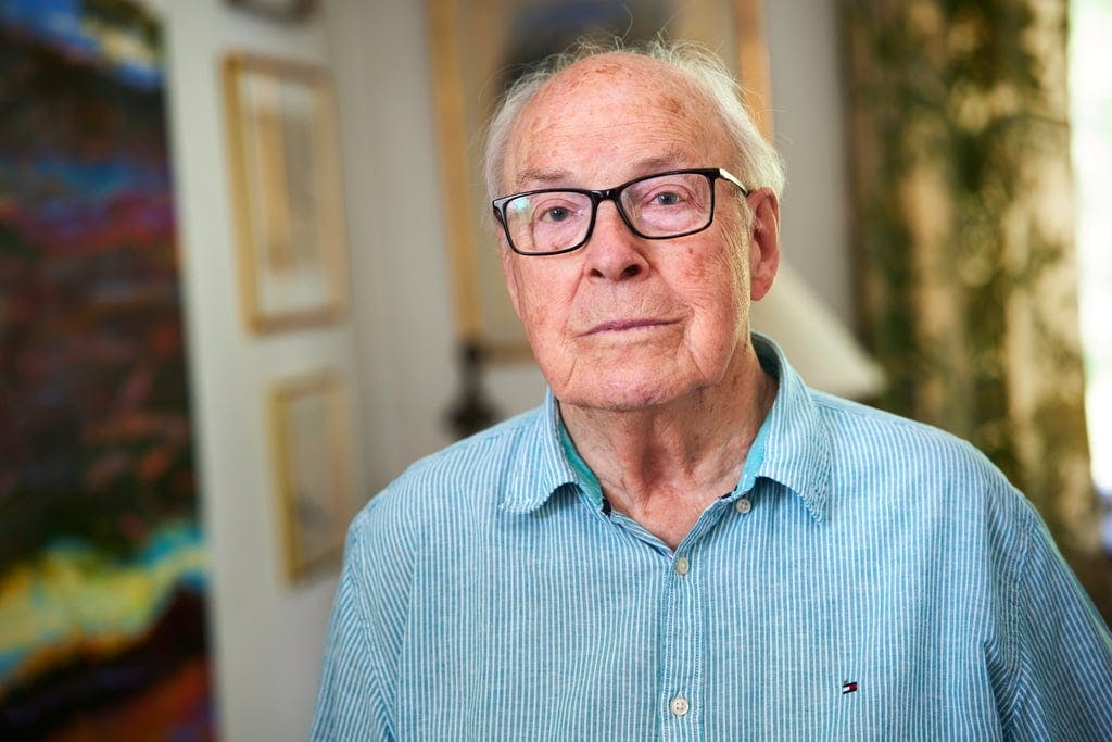 Hans Blix: Wait with the decision on US bases