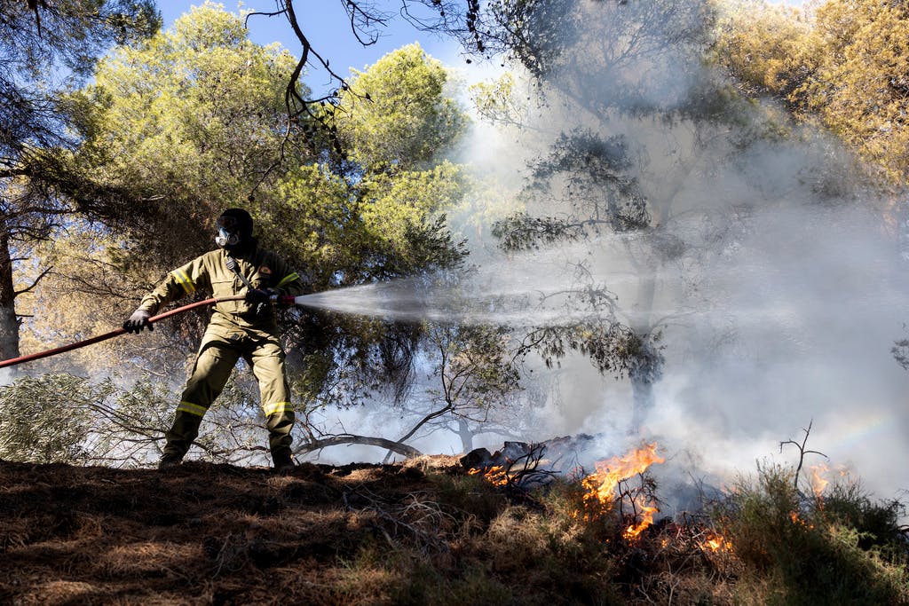 Difficult fires on Kos under control