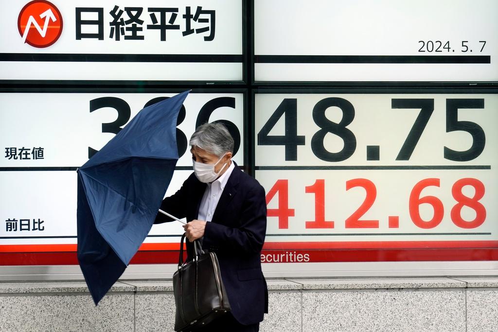 Gloomy on Asia's exchanges