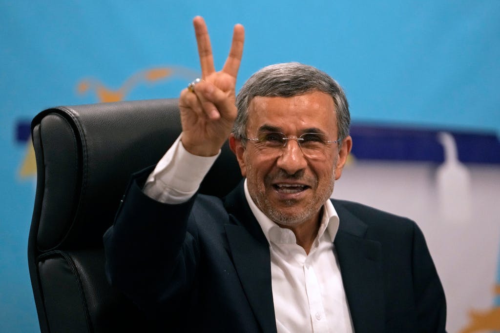 Ahmadinejad wants to be Iran's president – again
