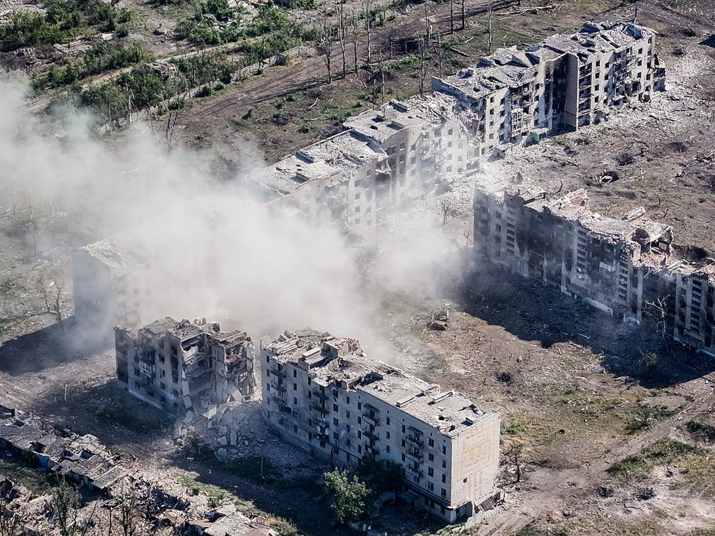 Ukraine: 5,000 Russians dead in battle for a district