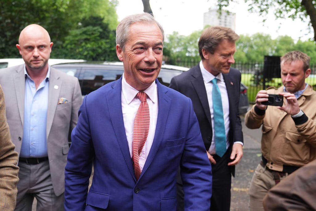 Farage demands duel with Starmer