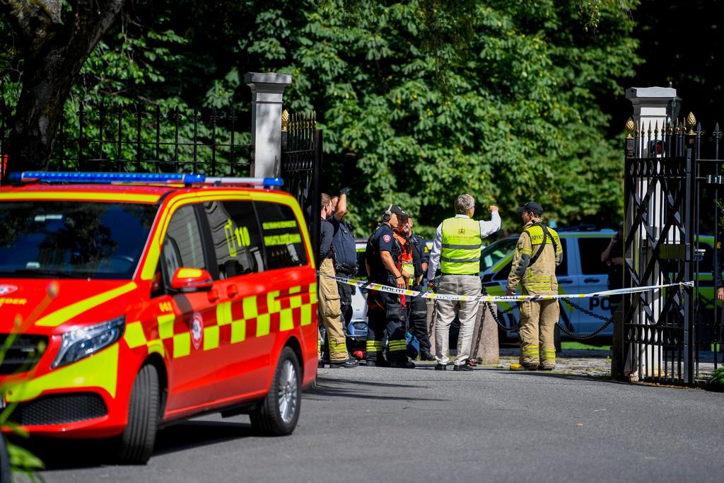 Incendiary Bomb Thrown at the Palace in Oslo