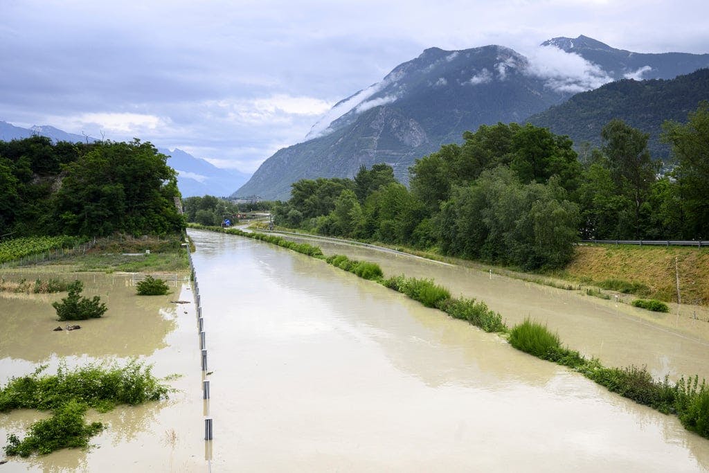 Two dead after landslide in Switzerland