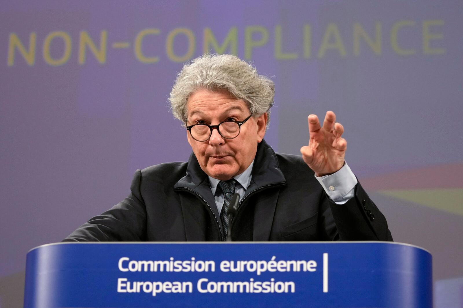 Heavyweight EU Commissioner Resigns in Protest