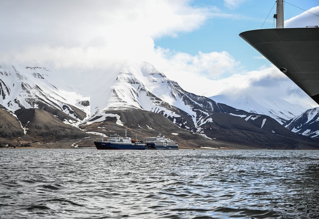 Norway tries to block purchase of land on Svalbard