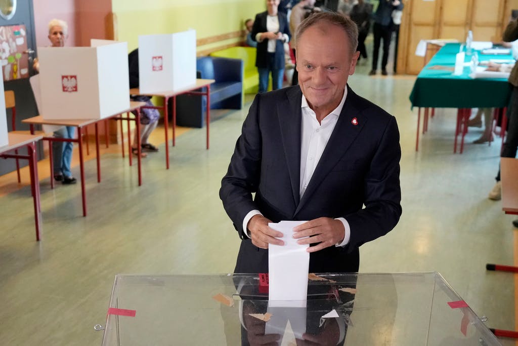 Success for EU-friendly Tusk's party in Poland