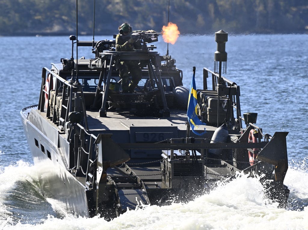 Saab receives order for ten combat boats