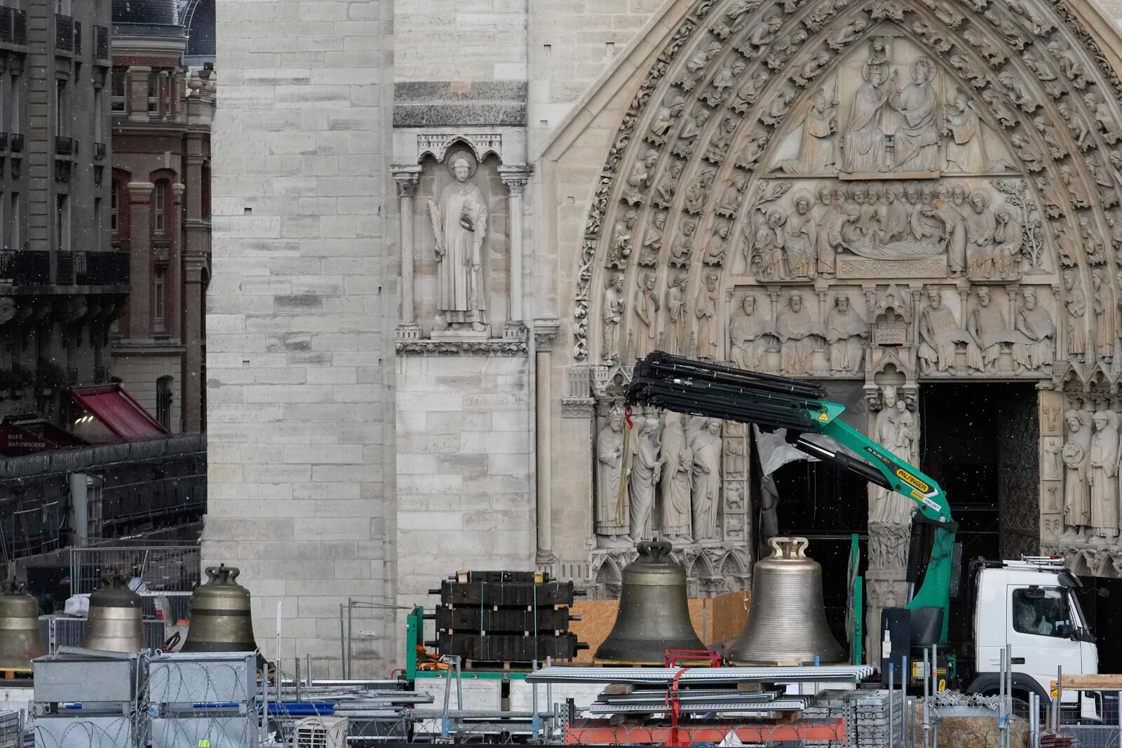 Notre Dame gets its bells back before the opening