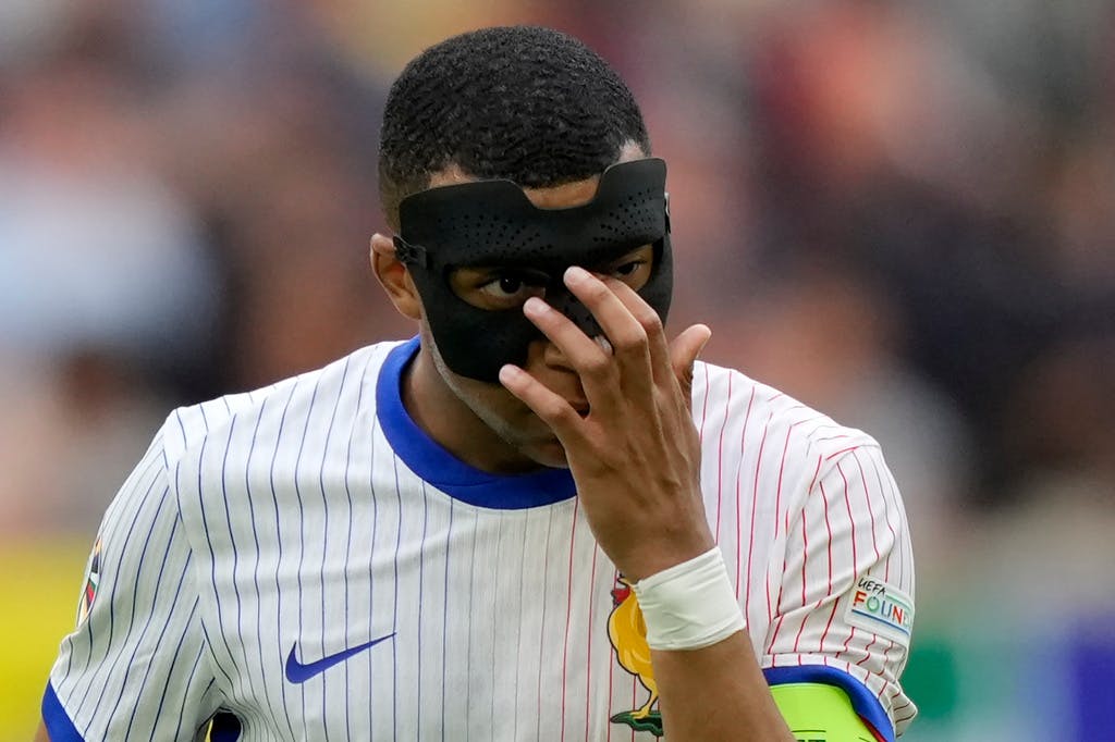 Mbappé's European Championship problem: Face masks and goal-scoring