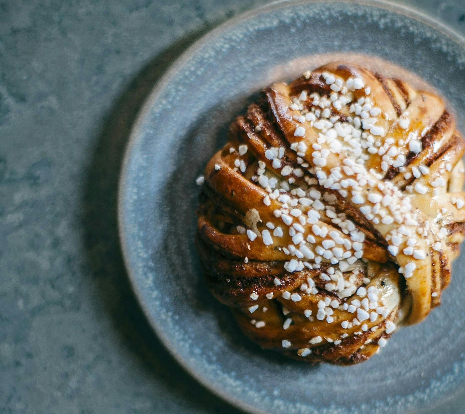 Cinnamon Bun "kanelbulle" a Swedish classic baked good