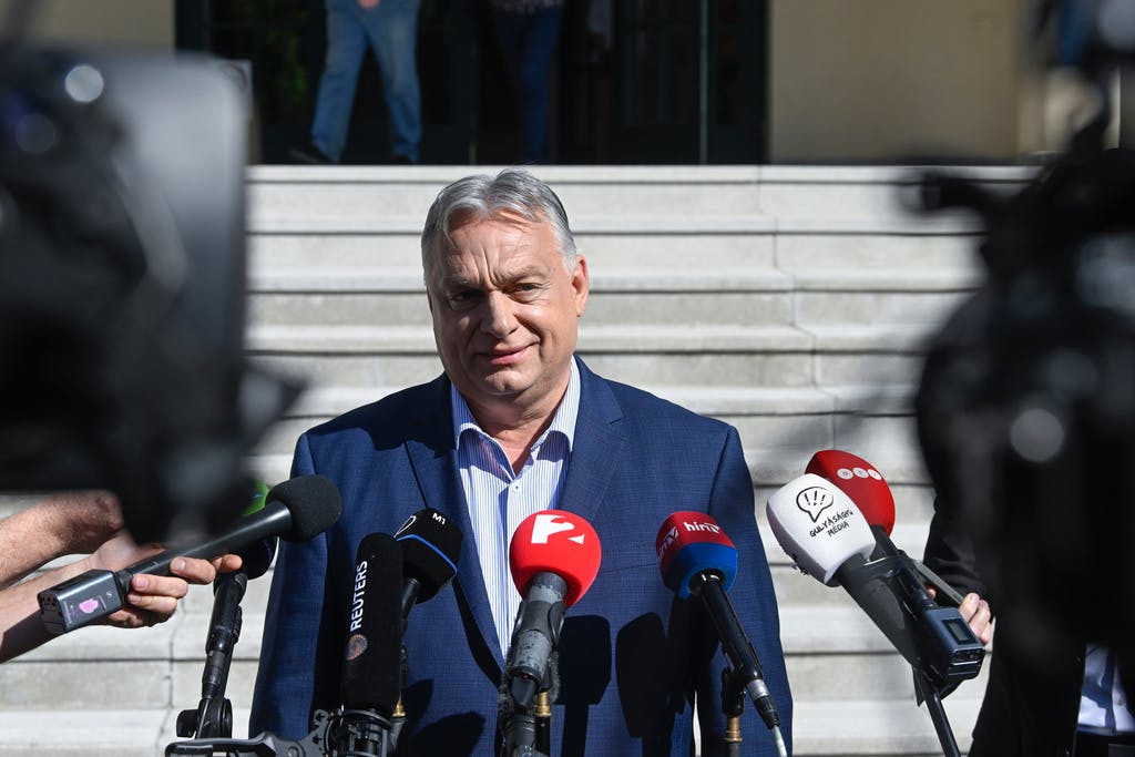 Hungary Lifts Veto on Ukraine Support