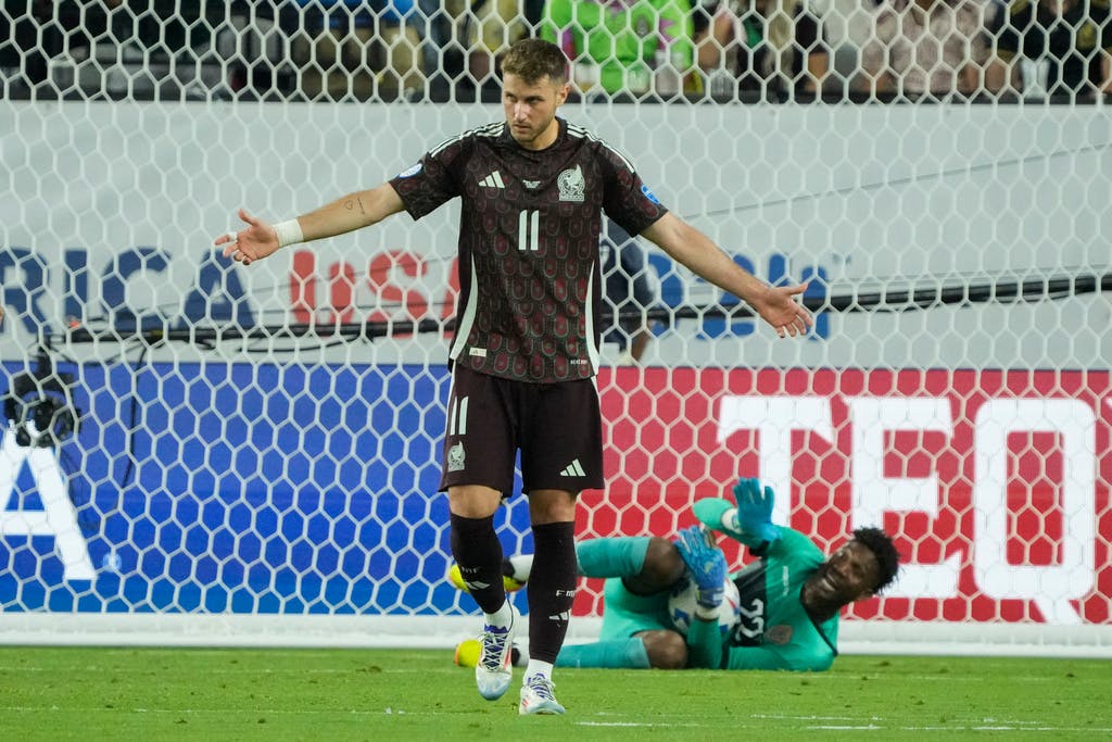 Mexico knocked out after goalless thriller