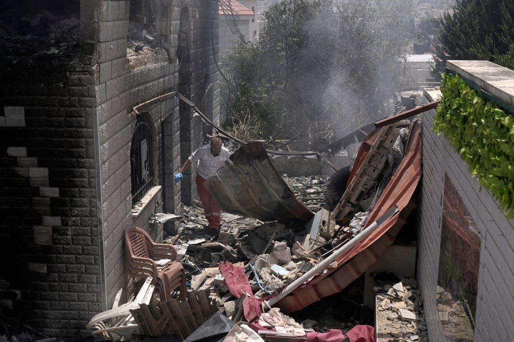Seven killed in Israeli raid on West Bank