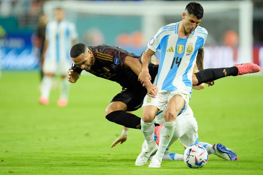 Despite Injured Messi – Argentina Wins Over Peru