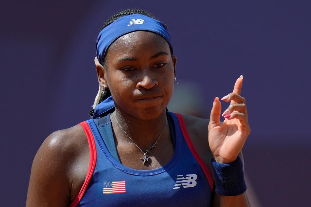 Gauff knocked out – in tears after the verdict