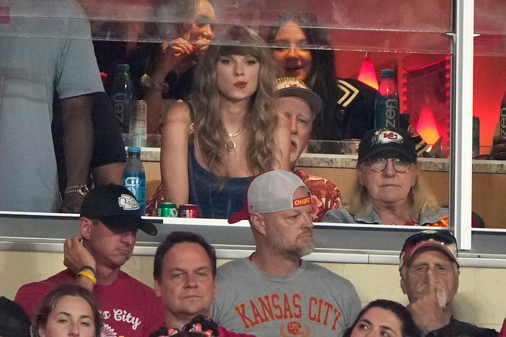 Taylor Swift in the stands as Kansas City won